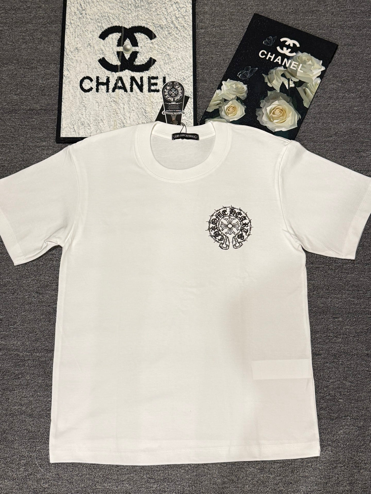 Polera Chrome Hearts Letras Sánscritas #YH027 - Estilo B CALIDAD ORIGINAL