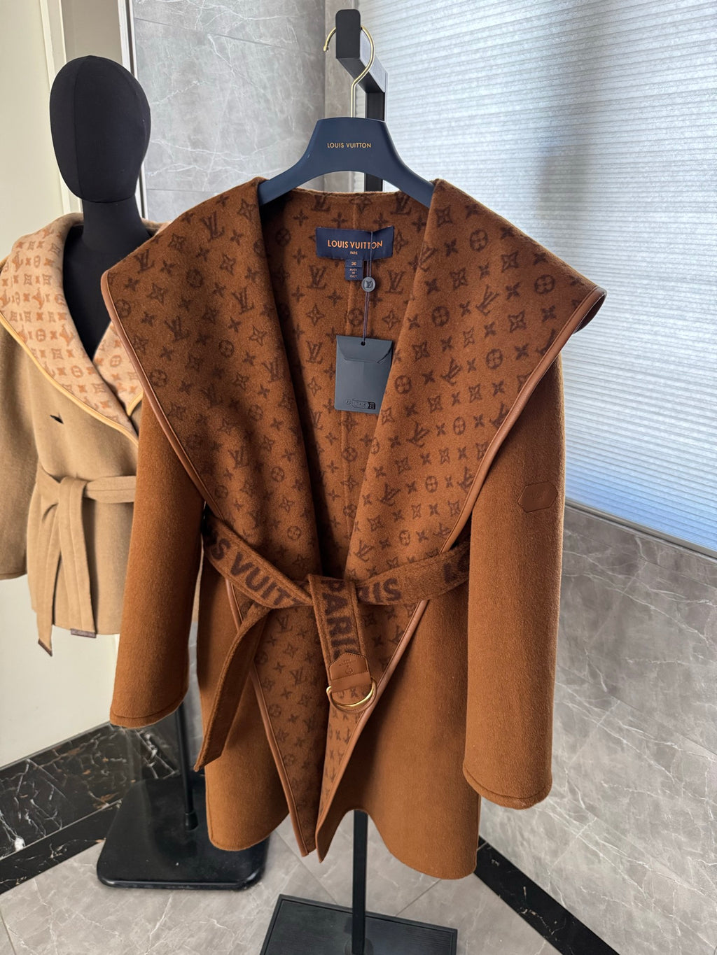 Chaqueta Louis Vuitton - Estilo 12 CALIDAD ORIGINAL