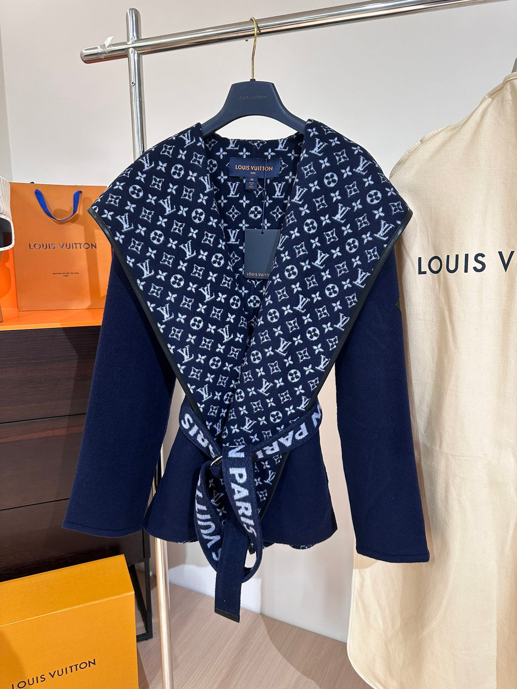 Chaqueta Louis Vuitton - Estilo 48 CALIDAD ORIGINAL