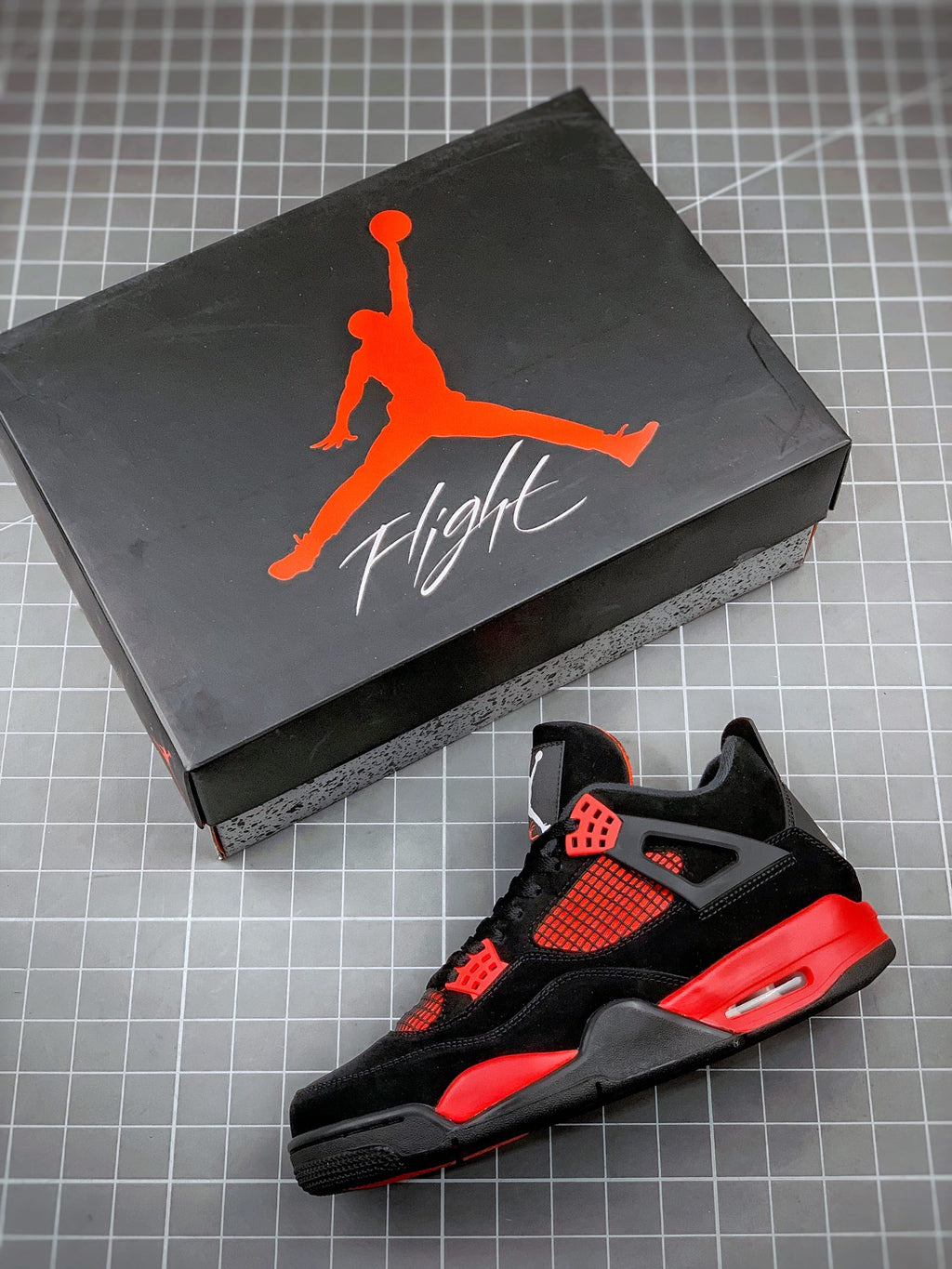 Air Jordan 4 Retro "Red Thunder"