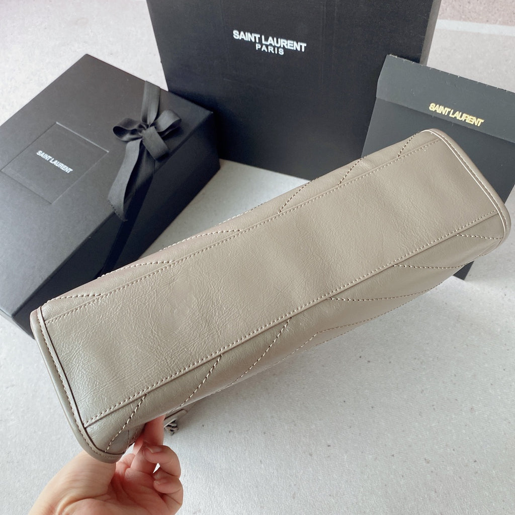 Saint Laurent Niki Shopping Bag – Gris Topo
