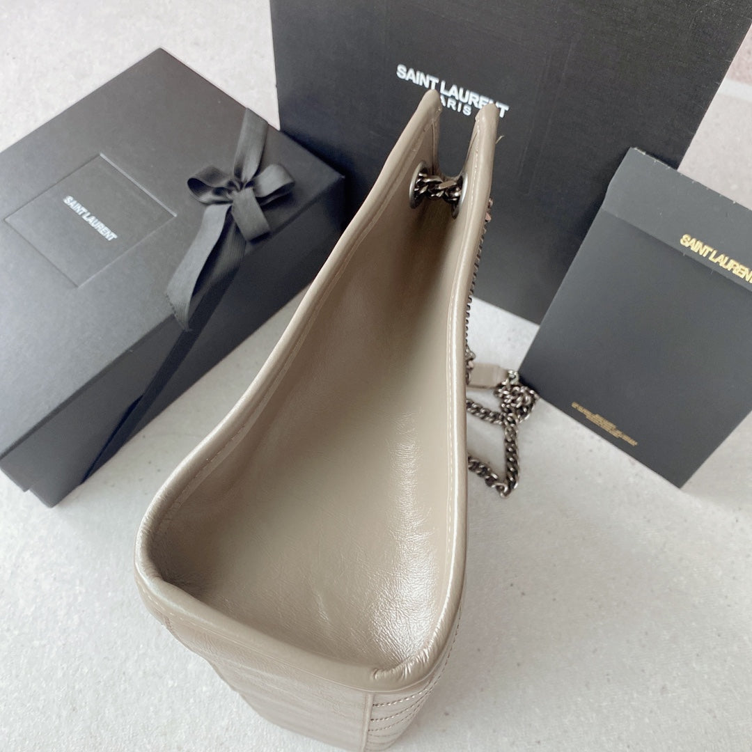 Saint Laurent Niki Shopping Bag – Gris Topo