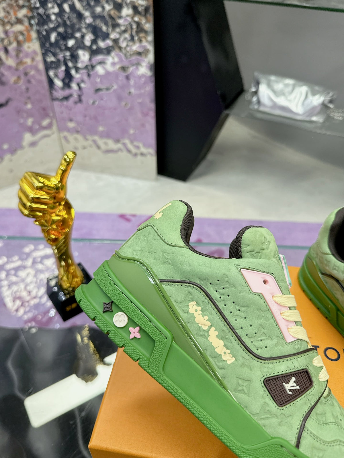 Louis Vuitton Trainer – Verde Monogram