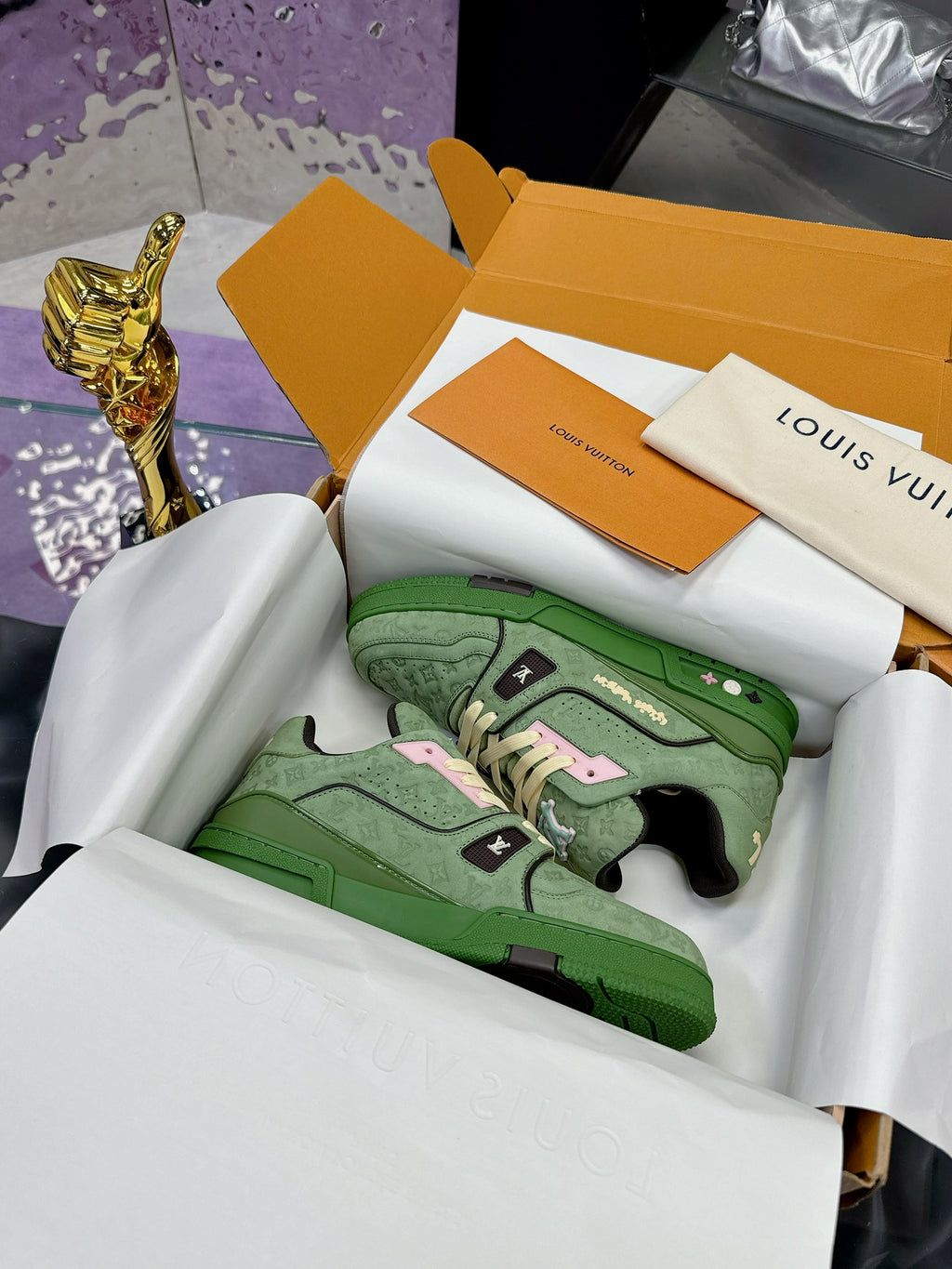 Louis Vuitton Trainer – Verde Monogram