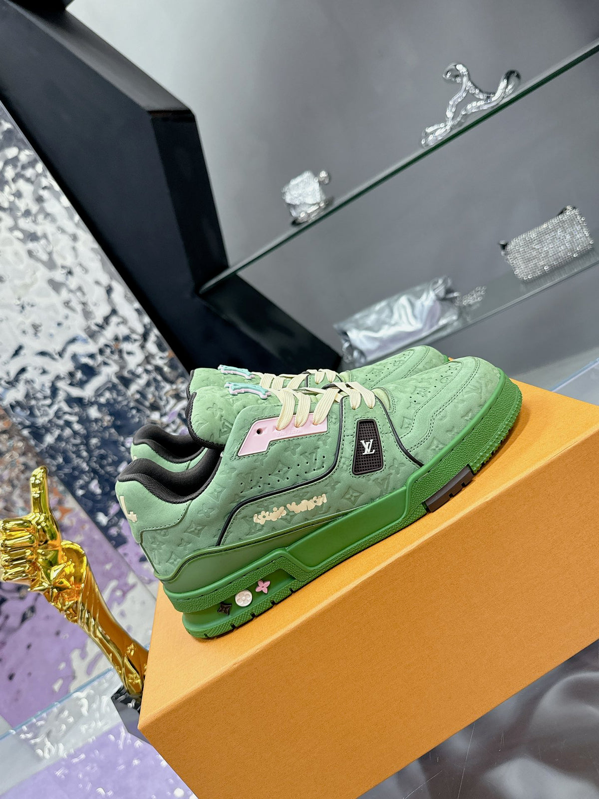 Louis Vuitton Trainer – Verde Monogram