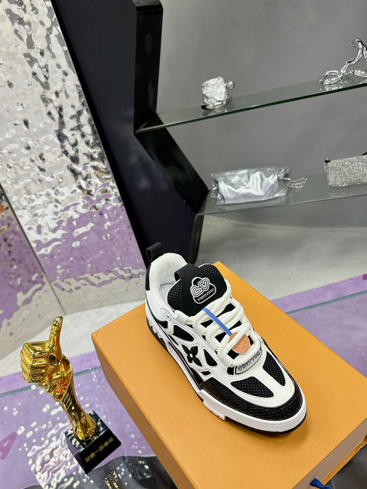 Louis Vuitton LV Skate – Negro/Blanco