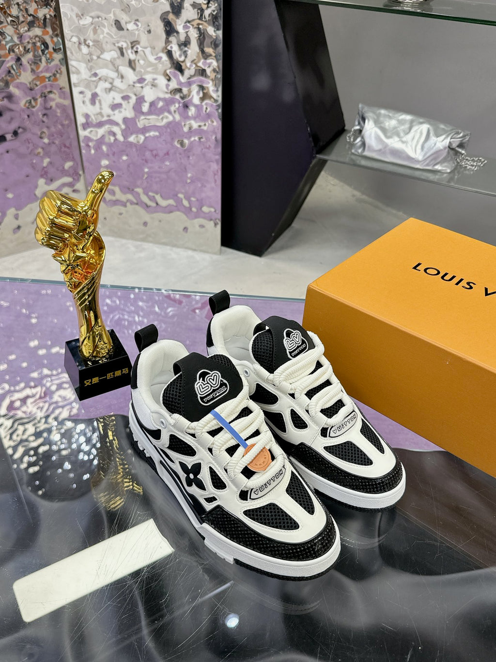 Louis Vuitton LV Skate – Negro/Blanco