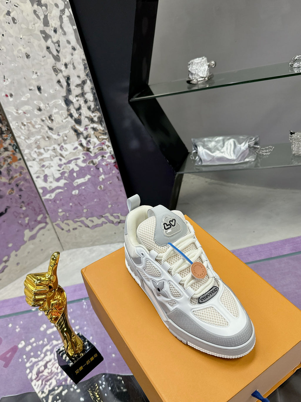 Louis Vuitton LV Skate – Gris/Blanco