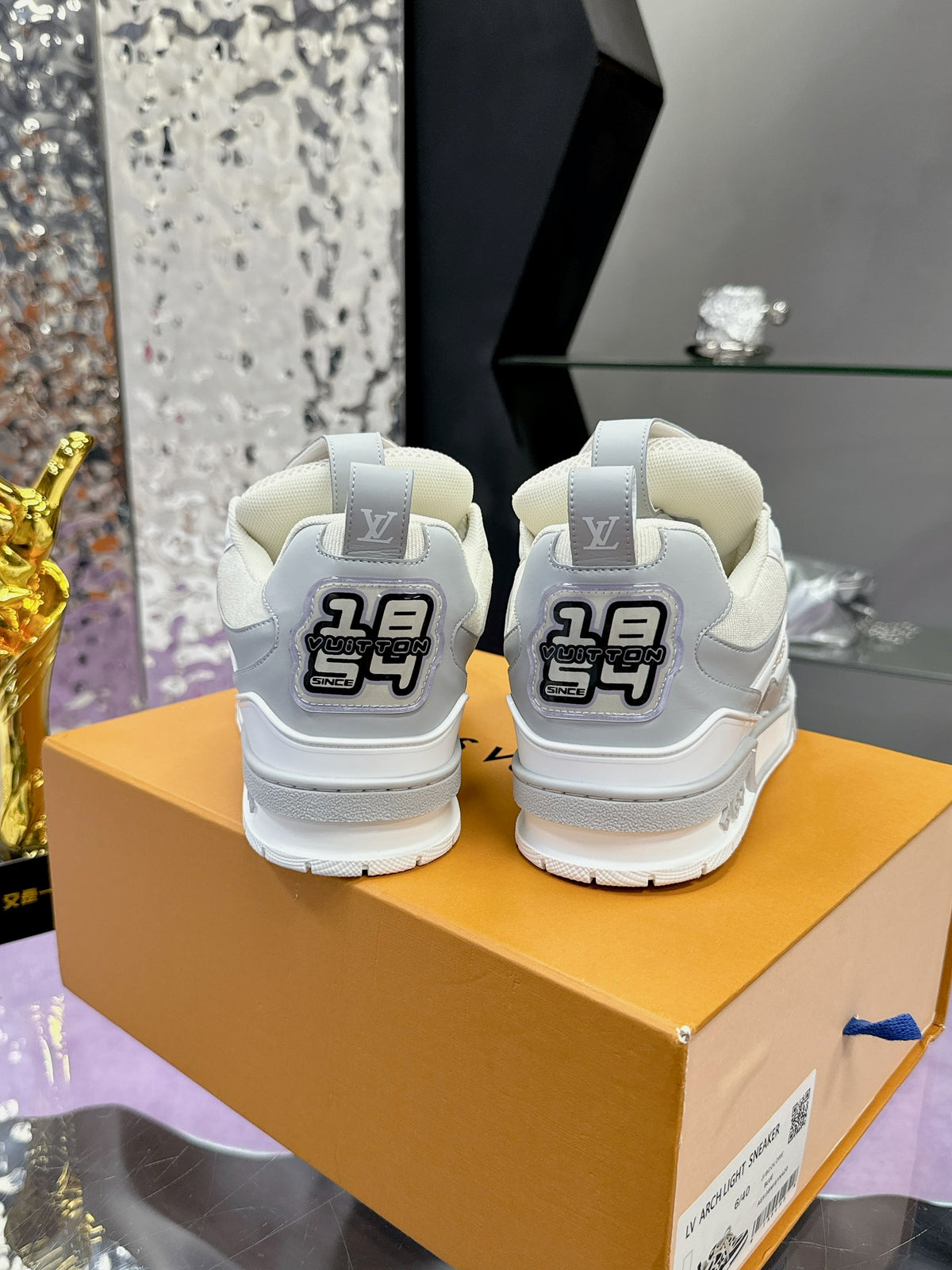 Louis Vuitton LV Skate – Gris/Blanco