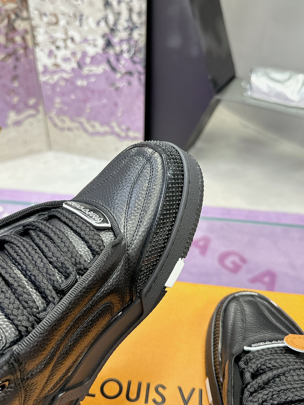 Louis Vuitton LV Skate – Negro Total