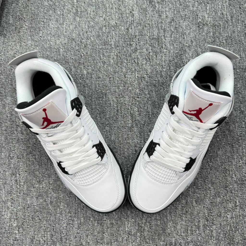 Air Jordan 4