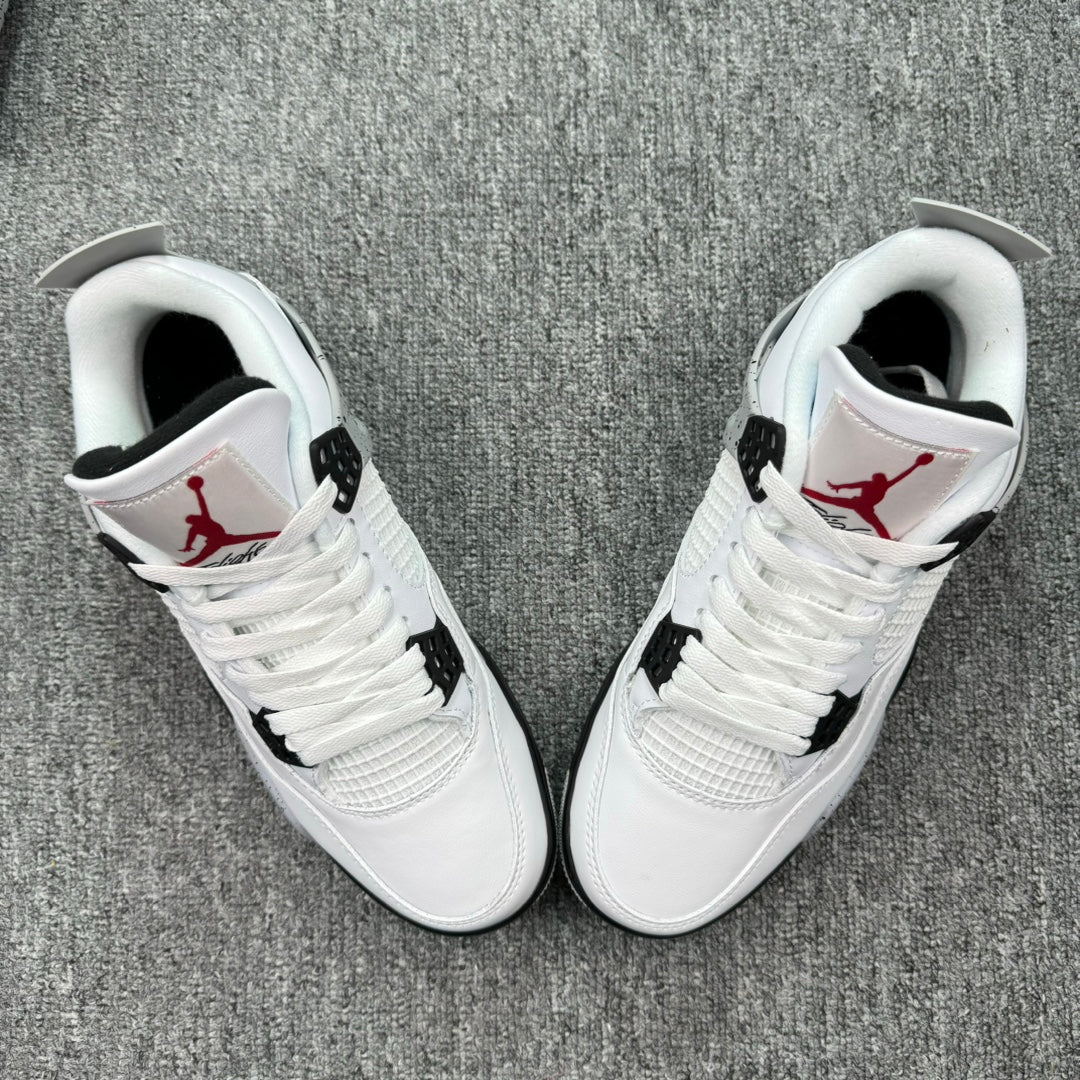 Air Jordan 4