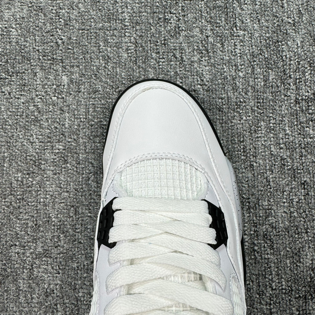Air Jordan 4