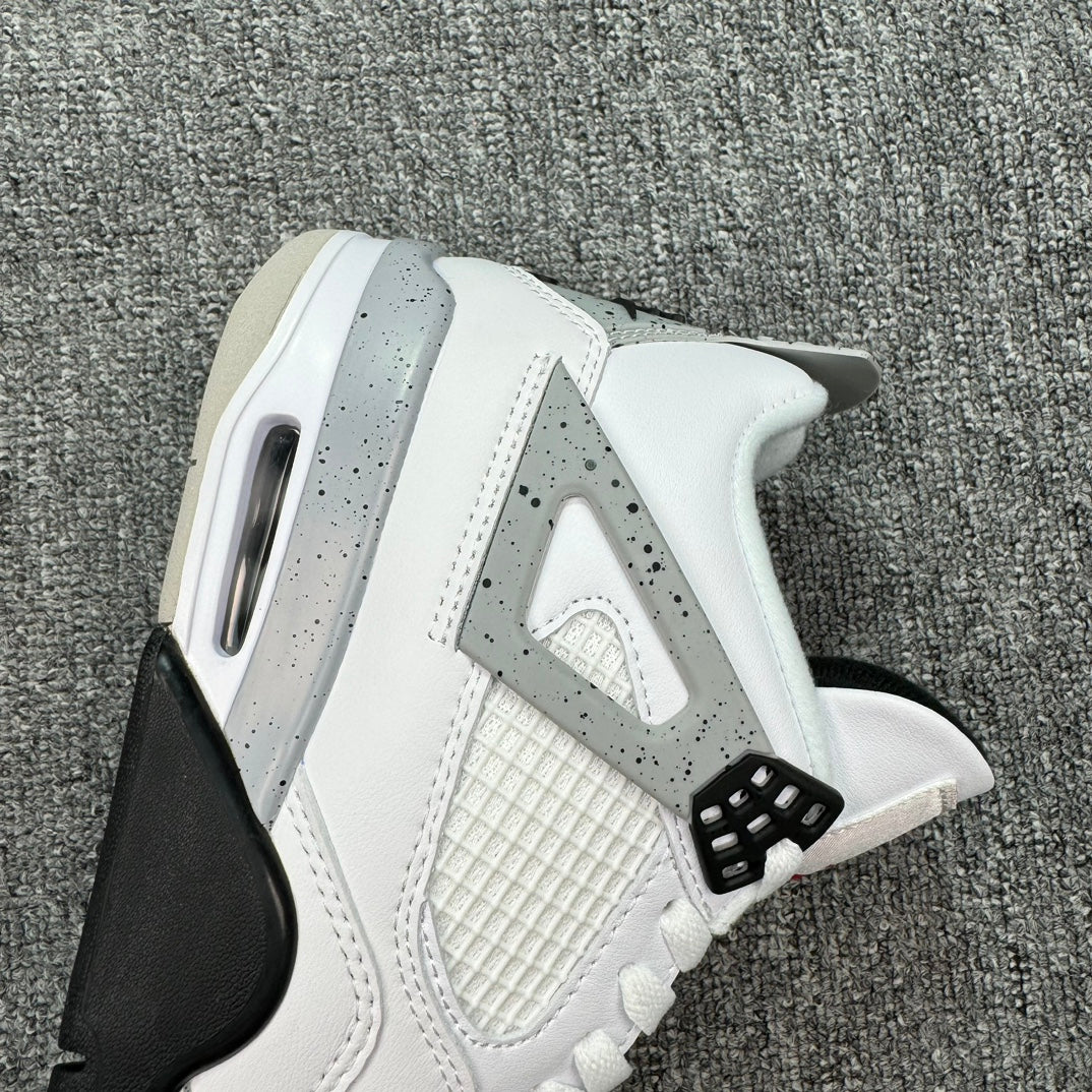 Air Jordan 4