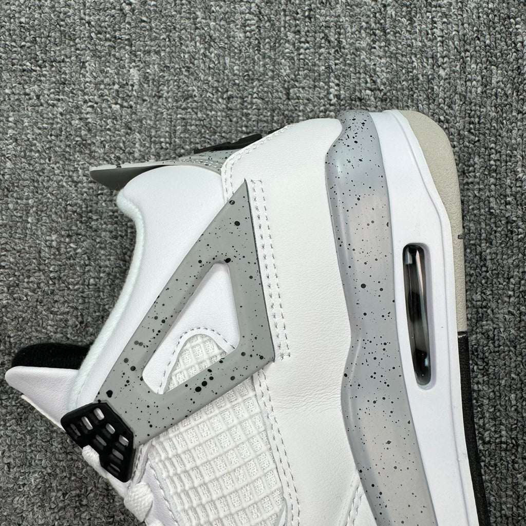 Air Jordan 4