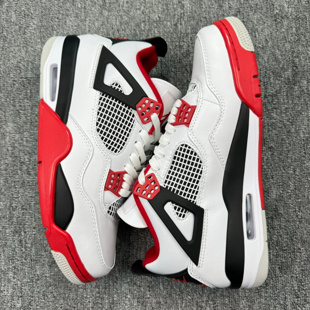Air Jordan 4