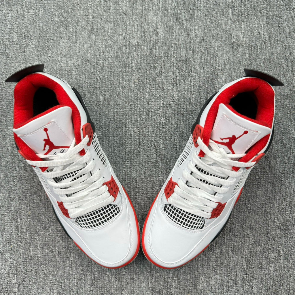 Air Jordan 4