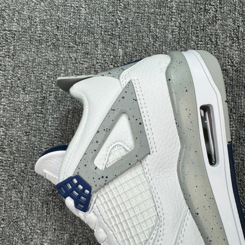 Air Jordan 4