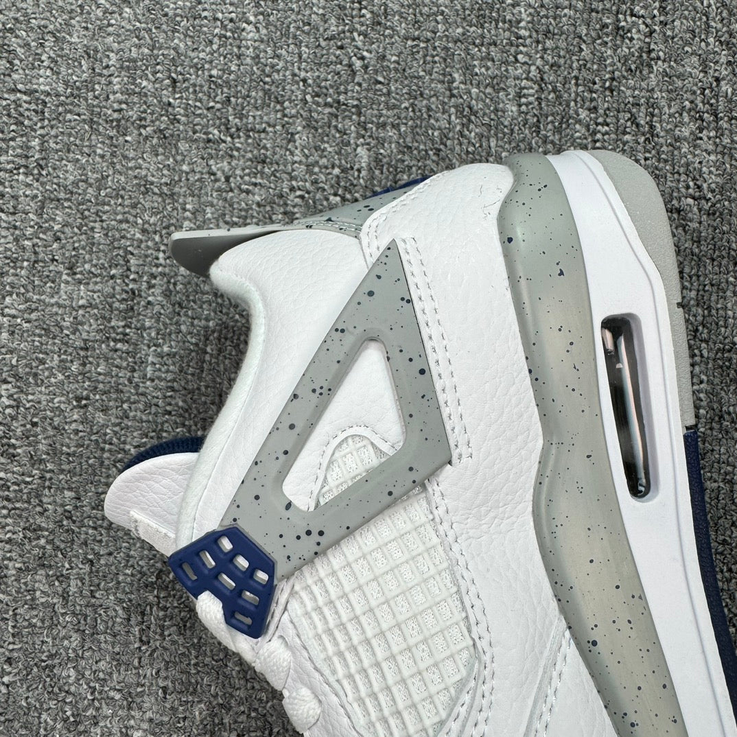 Air Jordan 4