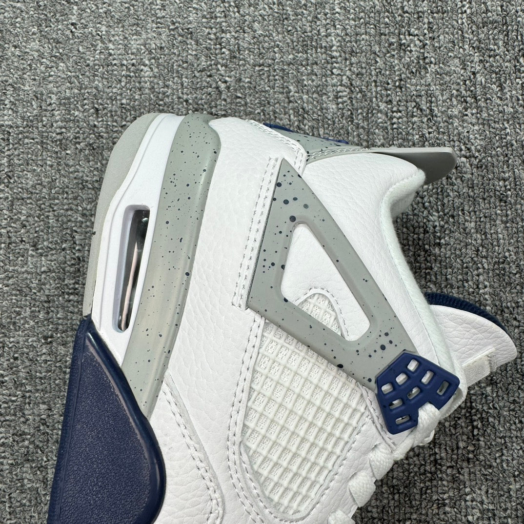 Air Jordan 4