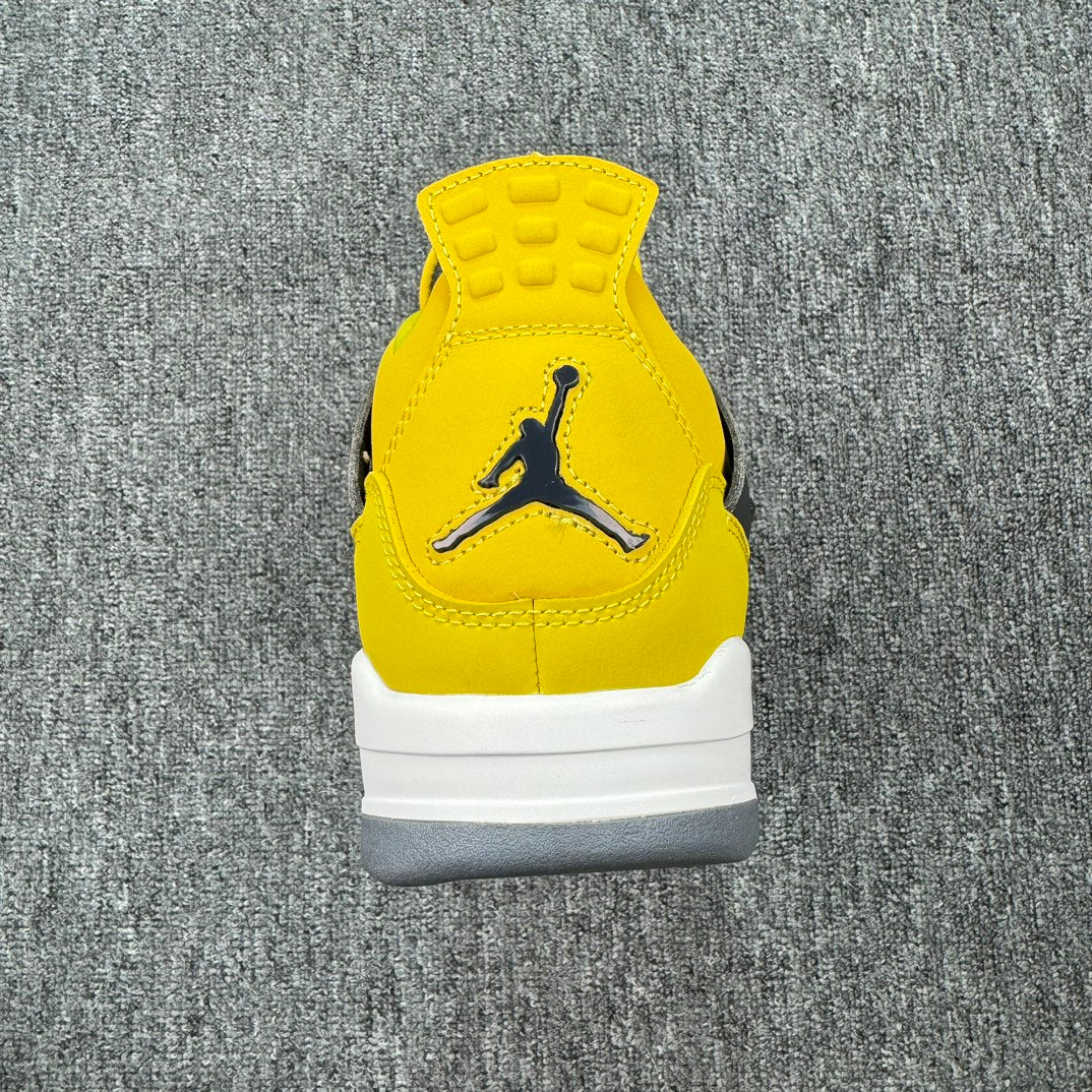 Air Jordan 4