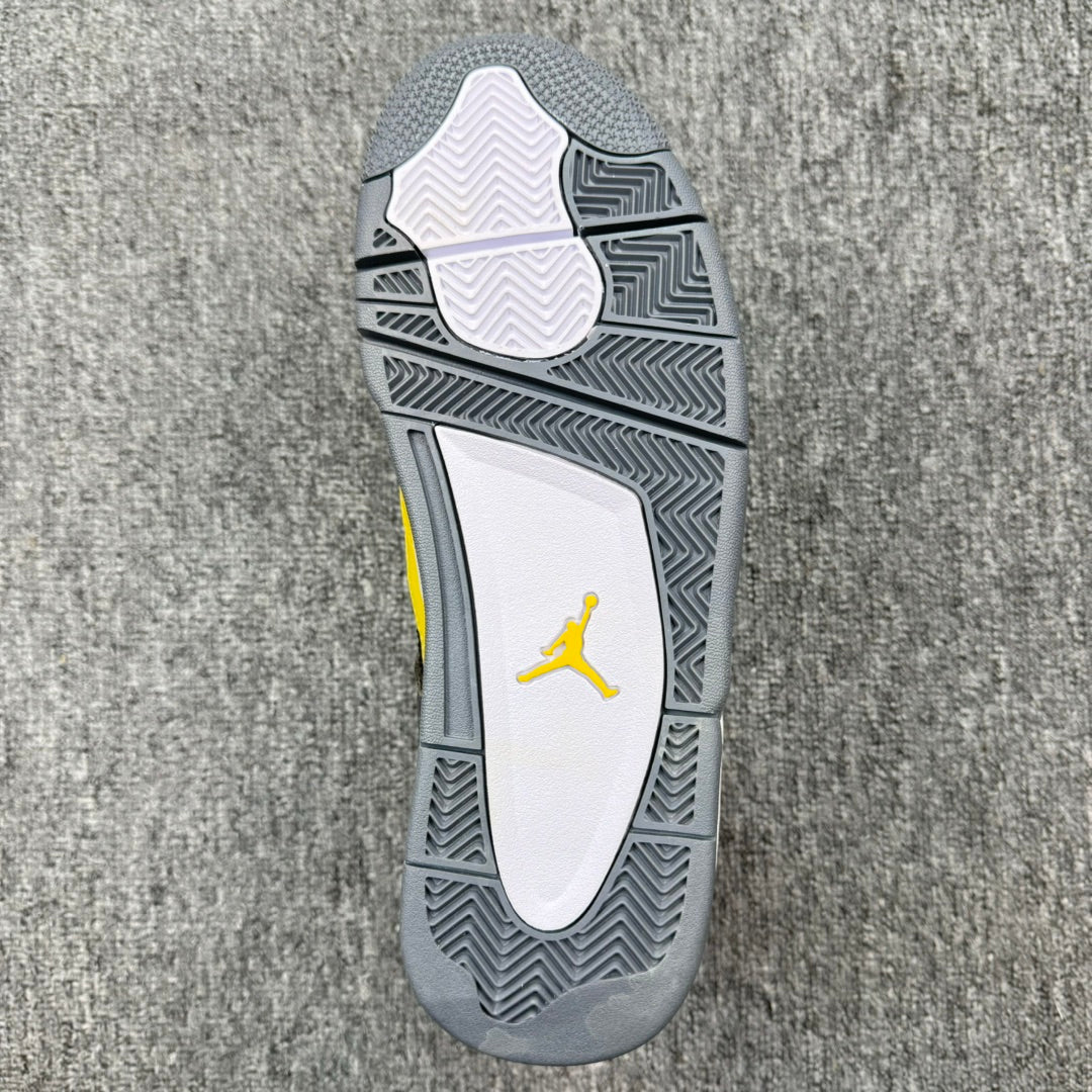 Air Jordan 4