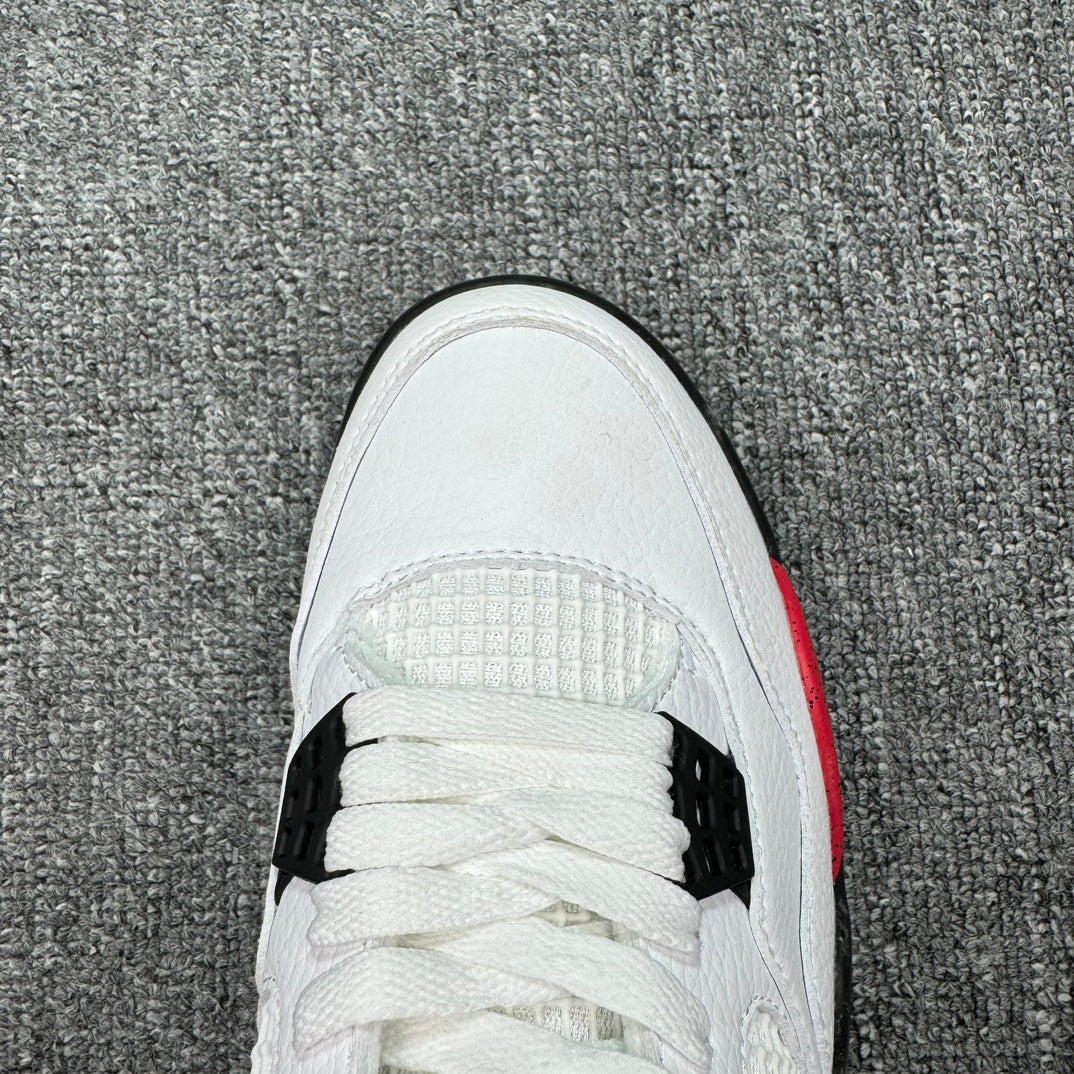 Air Jordan 4