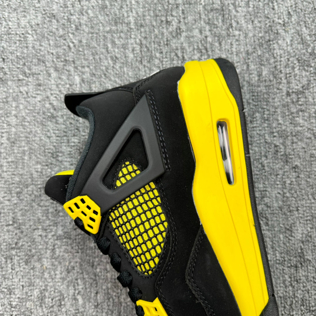 Air Jordan 4