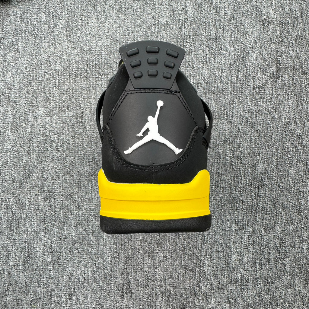 Air Jordan 4