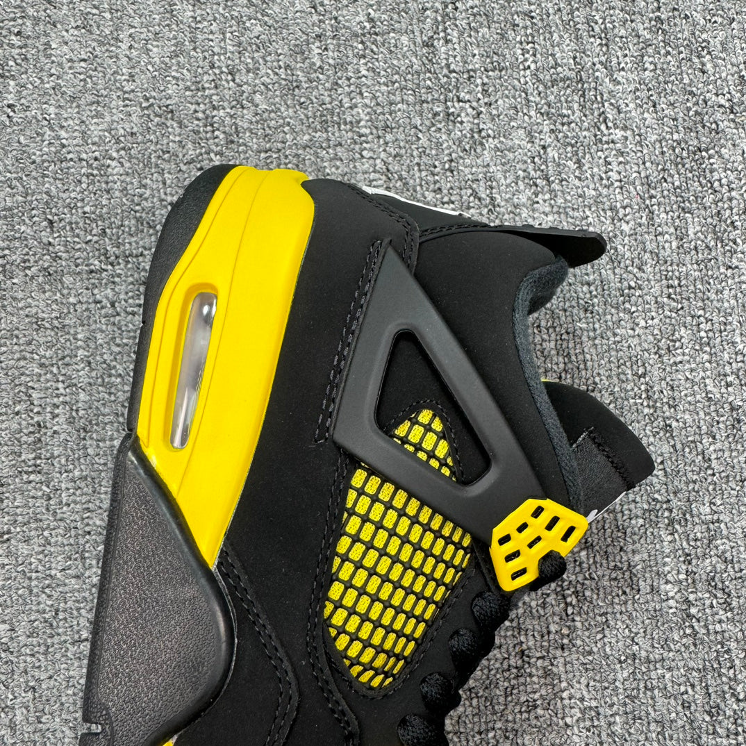 Air Jordan 4