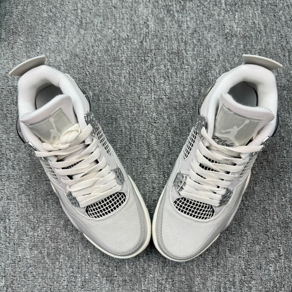 Air Jordan 4