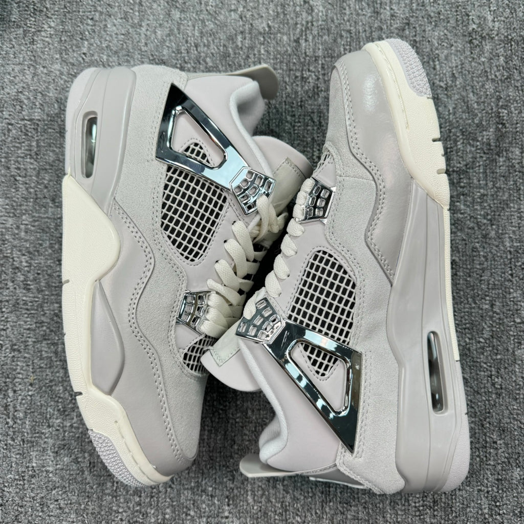 Air Jordan 4