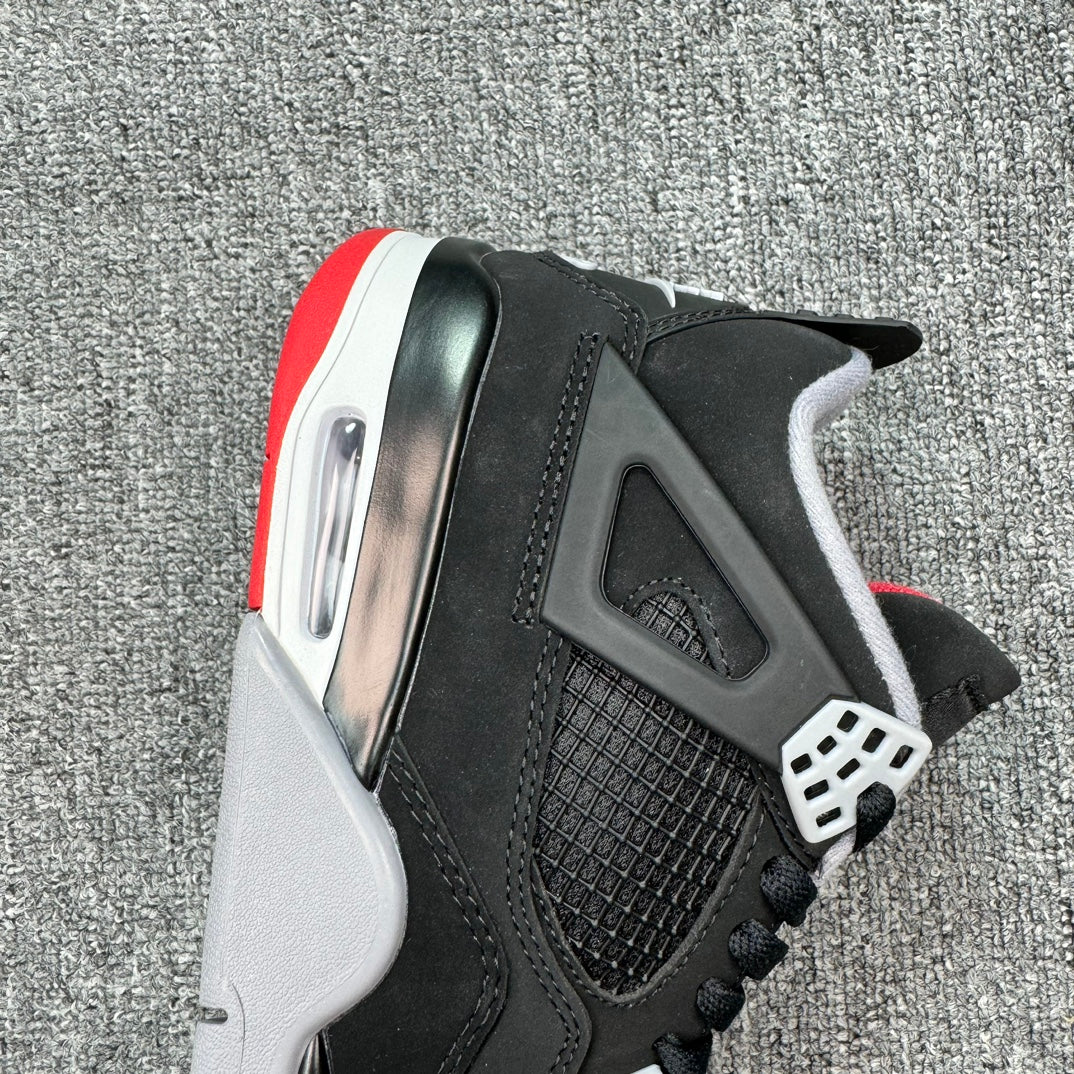 Air Jordan 4