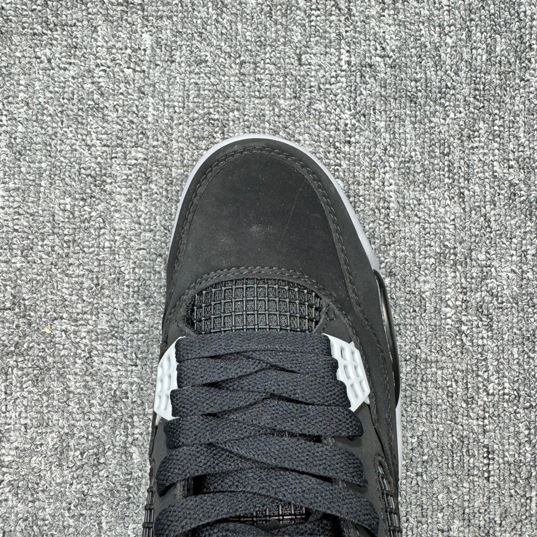 Air Jordan 4