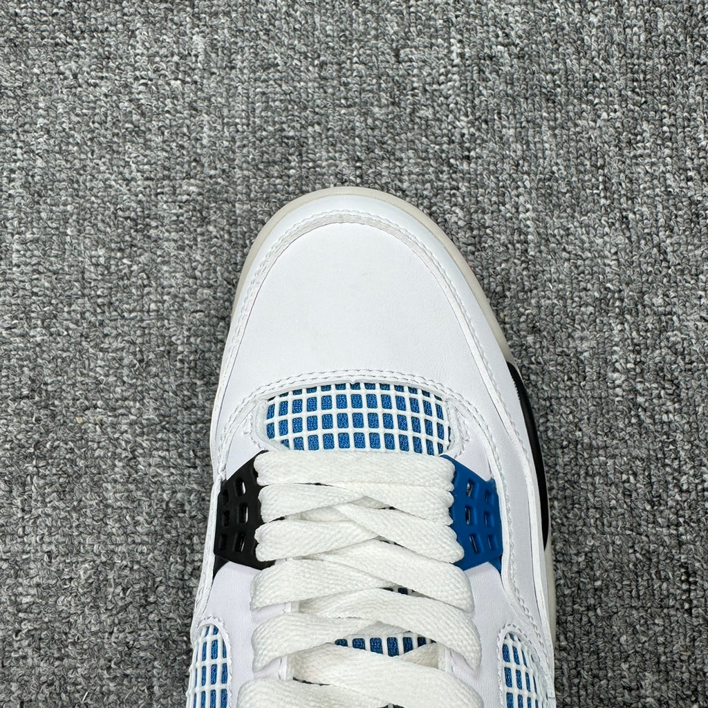 Air Jordan 4