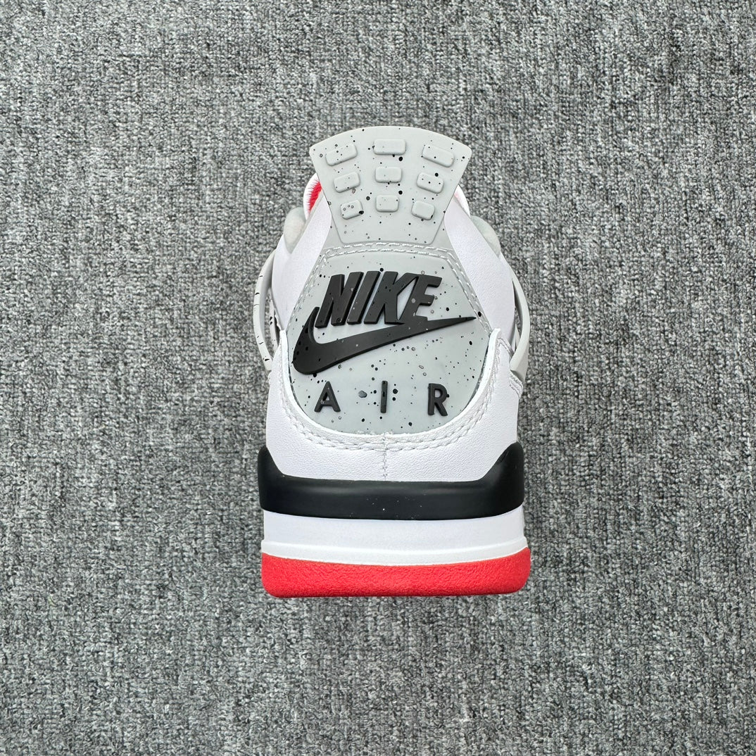 Air Jordan 4