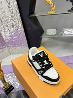 Louis Vuitton Trainer – Blancas