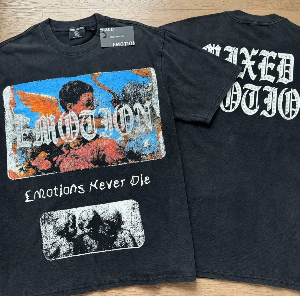 Polera Mixed Emotion Arquero Retro - Negro