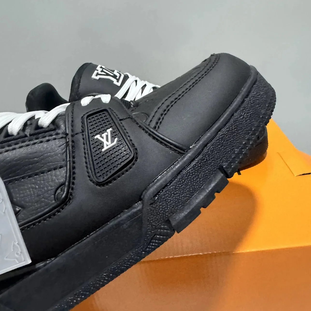 Zapatillas Trainer – Louis Vuitton